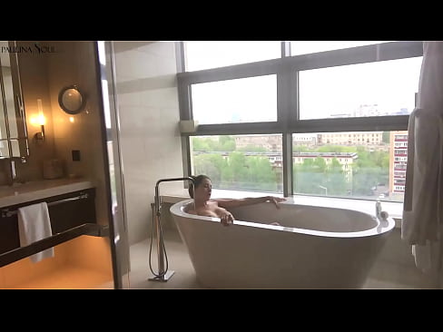 ❤️ Infans tremendus Passionately jerking eam pussy in balneo Sex video  apud nos